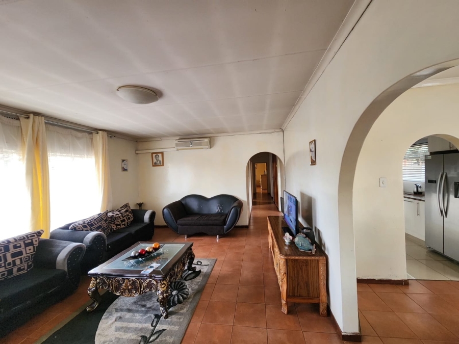 3 Bedroom Property for Sale in Rustenburg Central North West